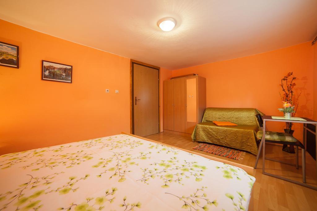 Apartment Tomasevic สลูน ภายนอก รูปภาพ
