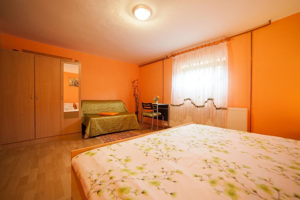 Apartment Tomasevic สลูน ภายนอก รูปภาพ