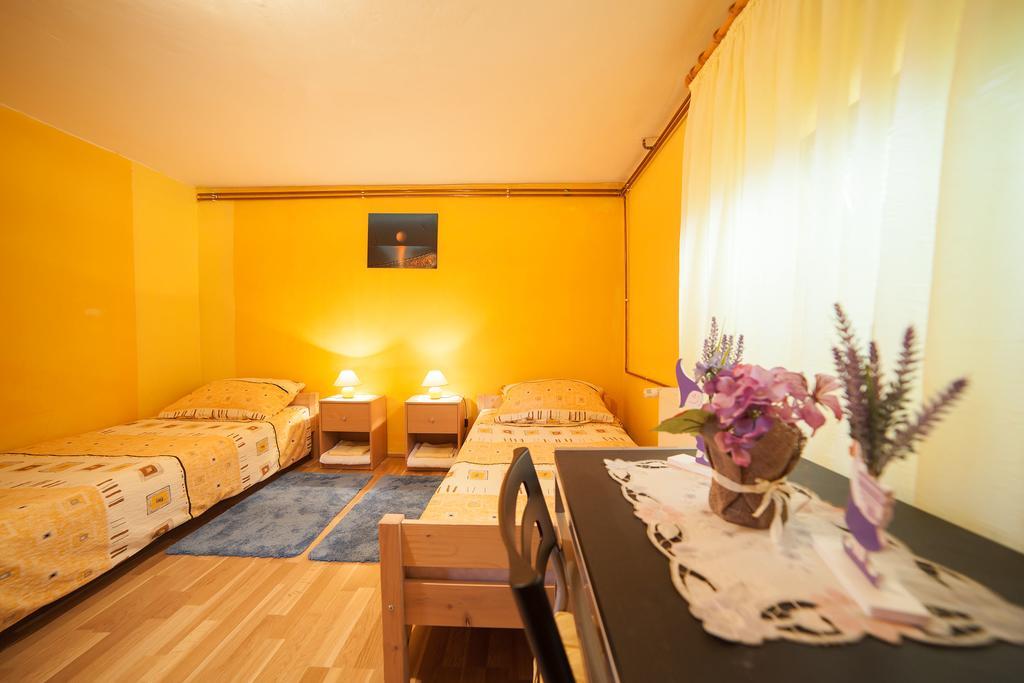 Apartment Tomasevic สลูน ภายนอก รูปภาพ