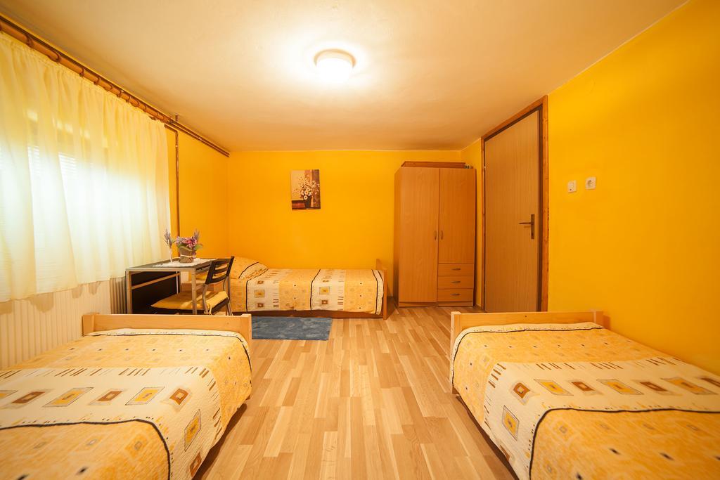 Apartment Tomasevic สลูน ภายนอก รูปภาพ