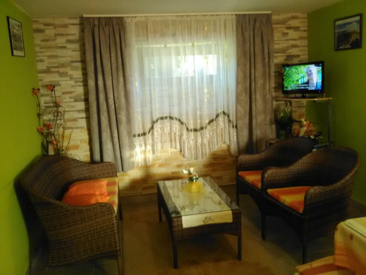 Apartment Tomasevic สลูน ภายนอก รูปภาพ
