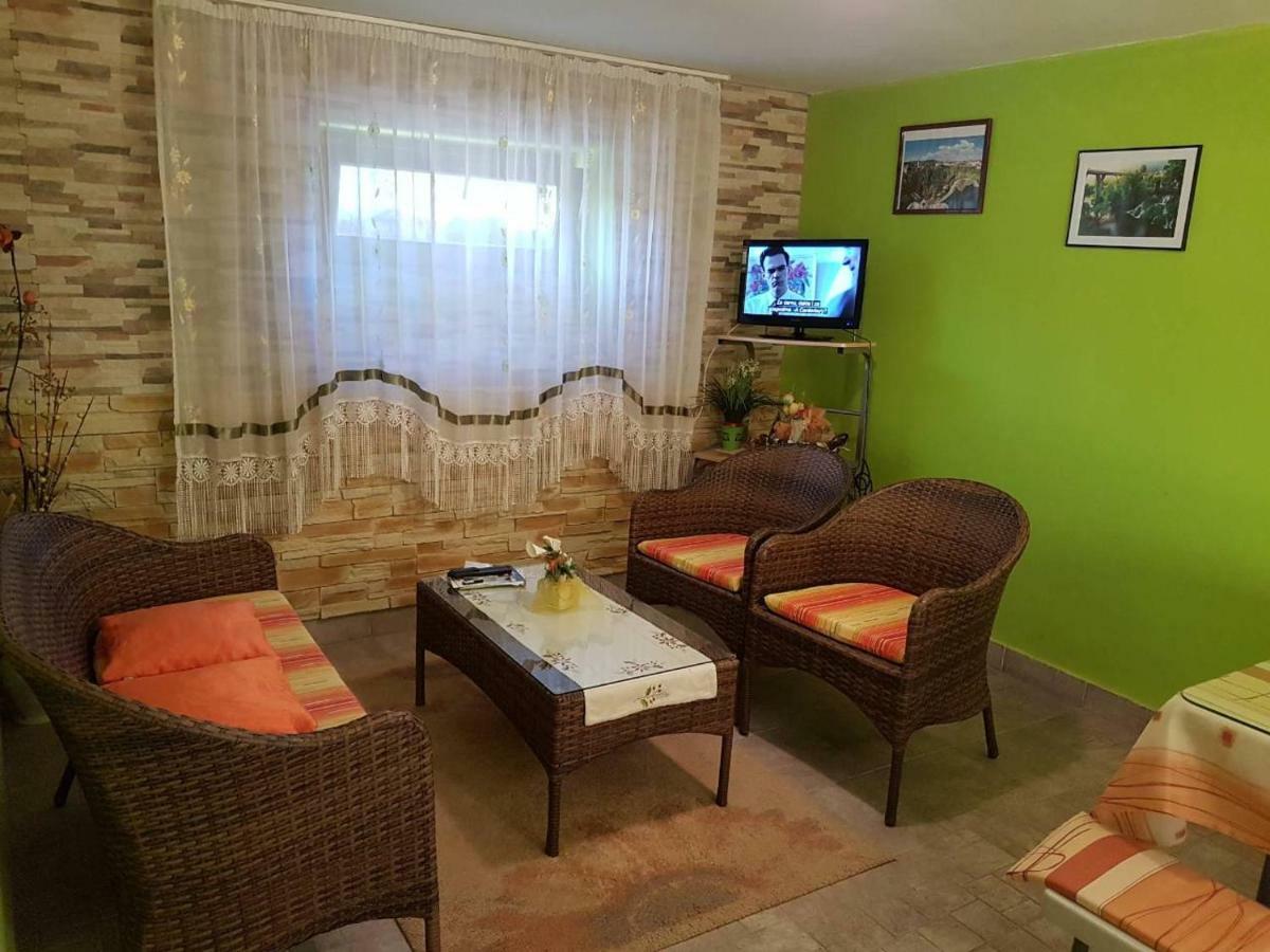 Apartment Tomasevic สลูน ภายนอก รูปภาพ