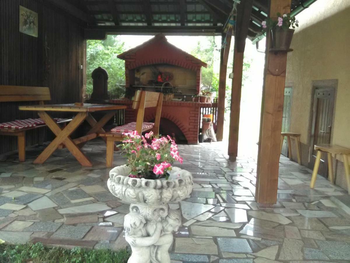 Apartment Tomasevic สลูน ภายนอก รูปภาพ